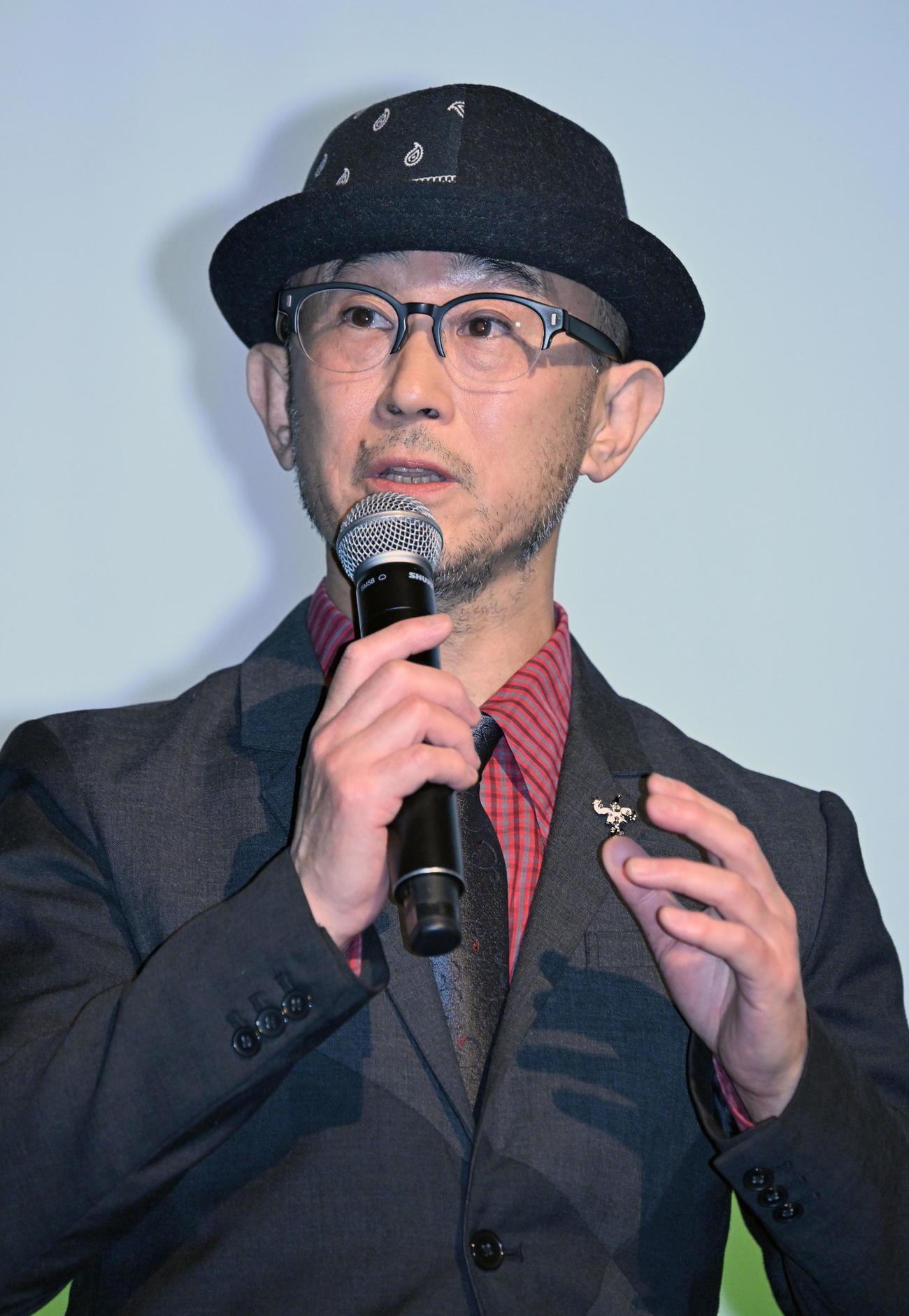 東映ラインナップ発表会であいさつする「花まんま」の前田哲監督（撮影・千葉一成）
