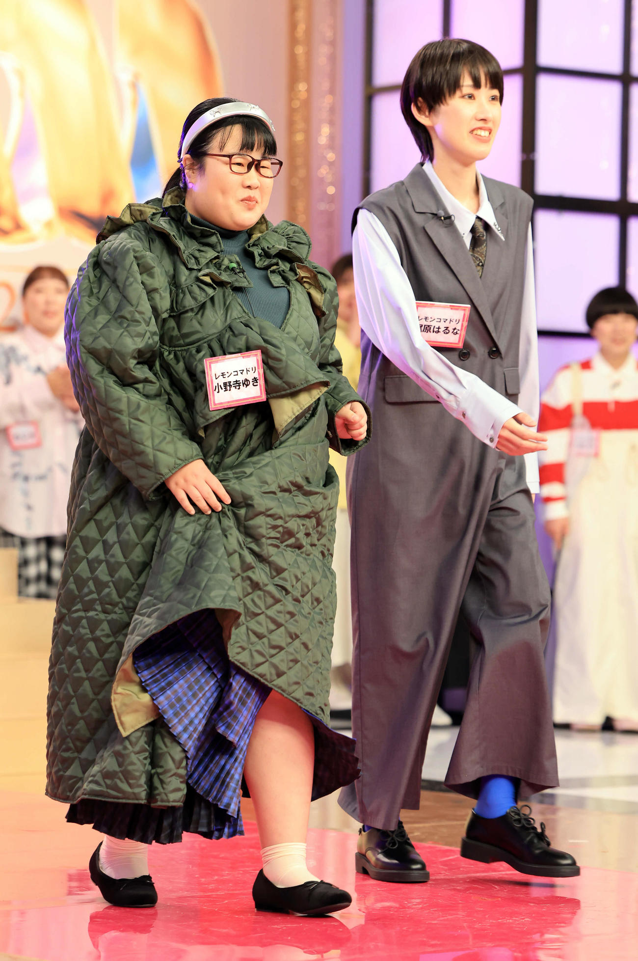 「THE Wファイナリスト会見」　登場したレモンコマドリの小野寺ゆき（左）と梶原はるな＝2024年11月20日