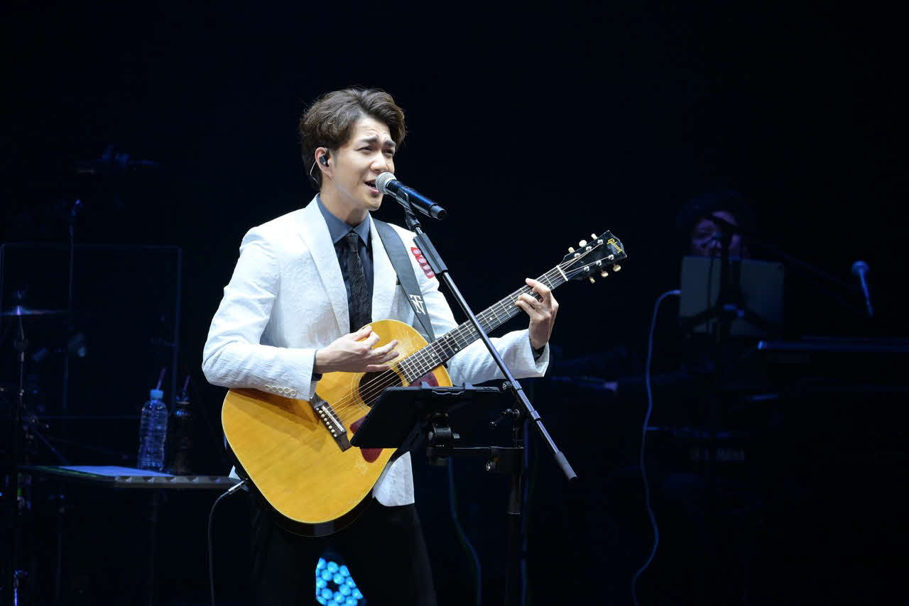 デビュー8周年記念ライブを行った中澤卓也