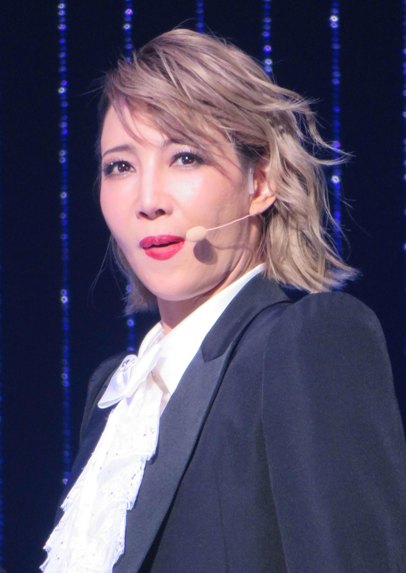 初のシャンソン公演を行った柚希礼音