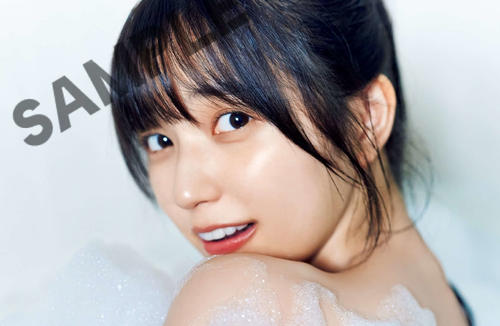 乃木坂46五百城茉央、美背中＆うなじの泡風呂入浴ショット解禁 写真集