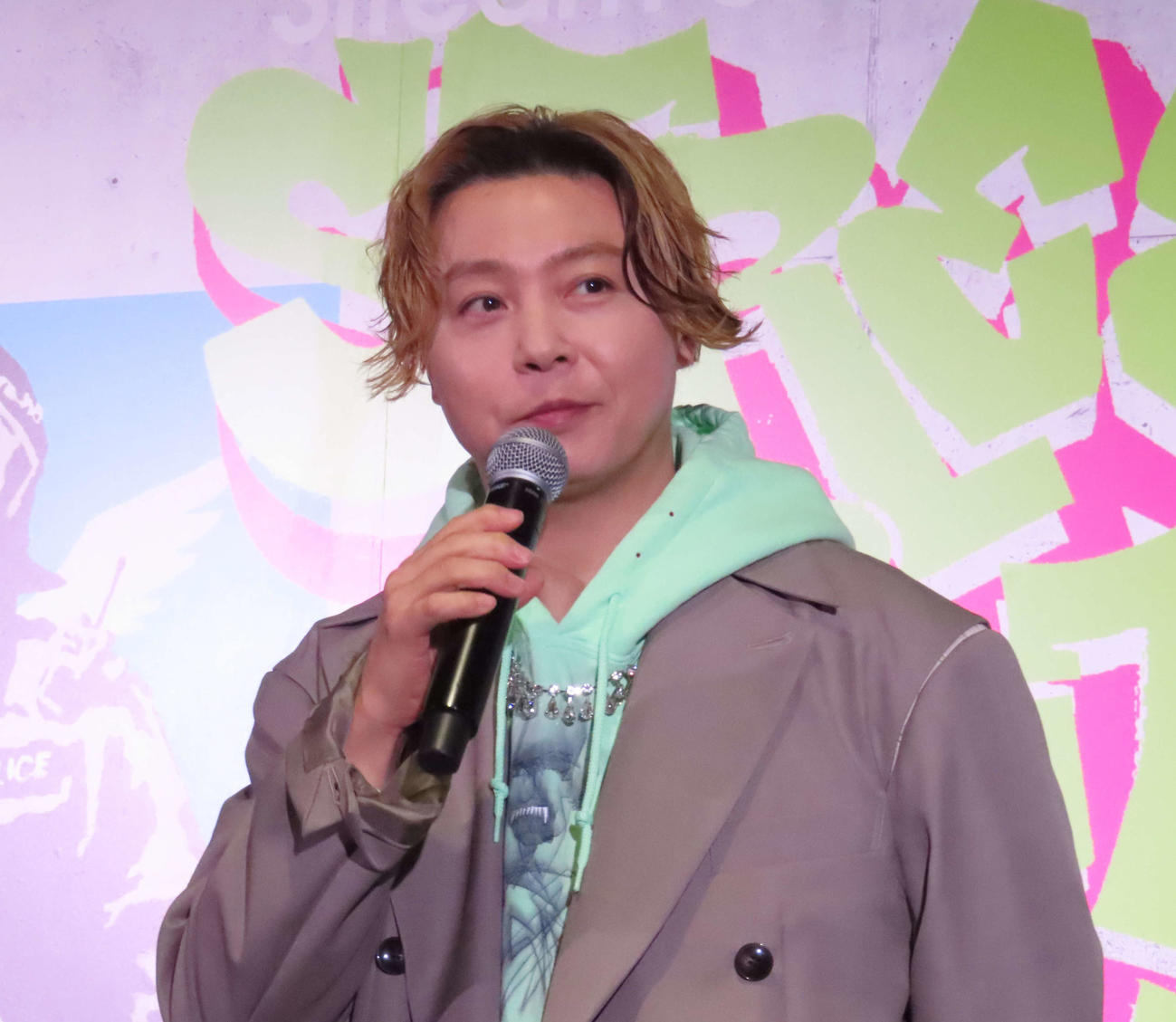 「ストリートアートの進化と革命　展」記者会見に出席した．ENDRECHERI．堂本剛