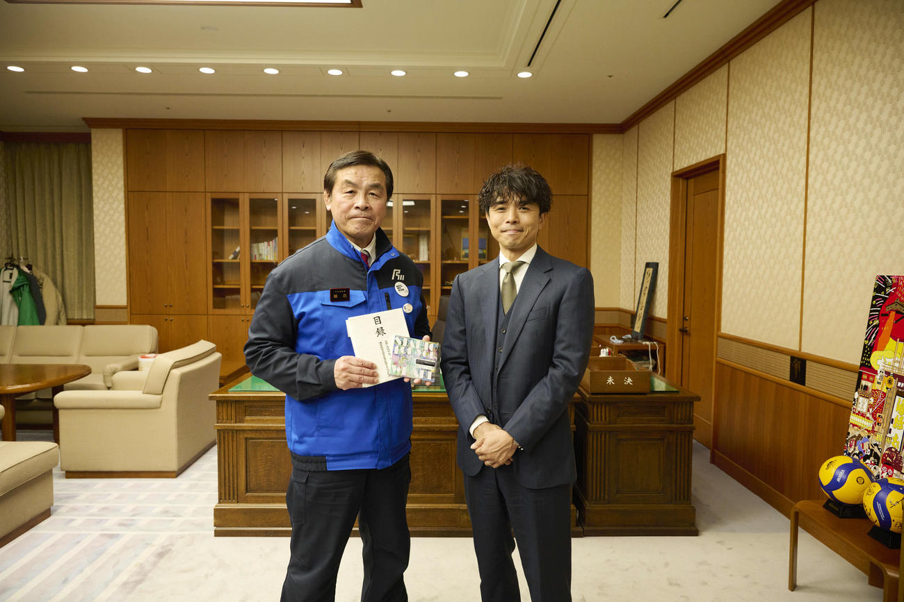 馳浩石川県知事を表敬訪問した井ノ原快彦