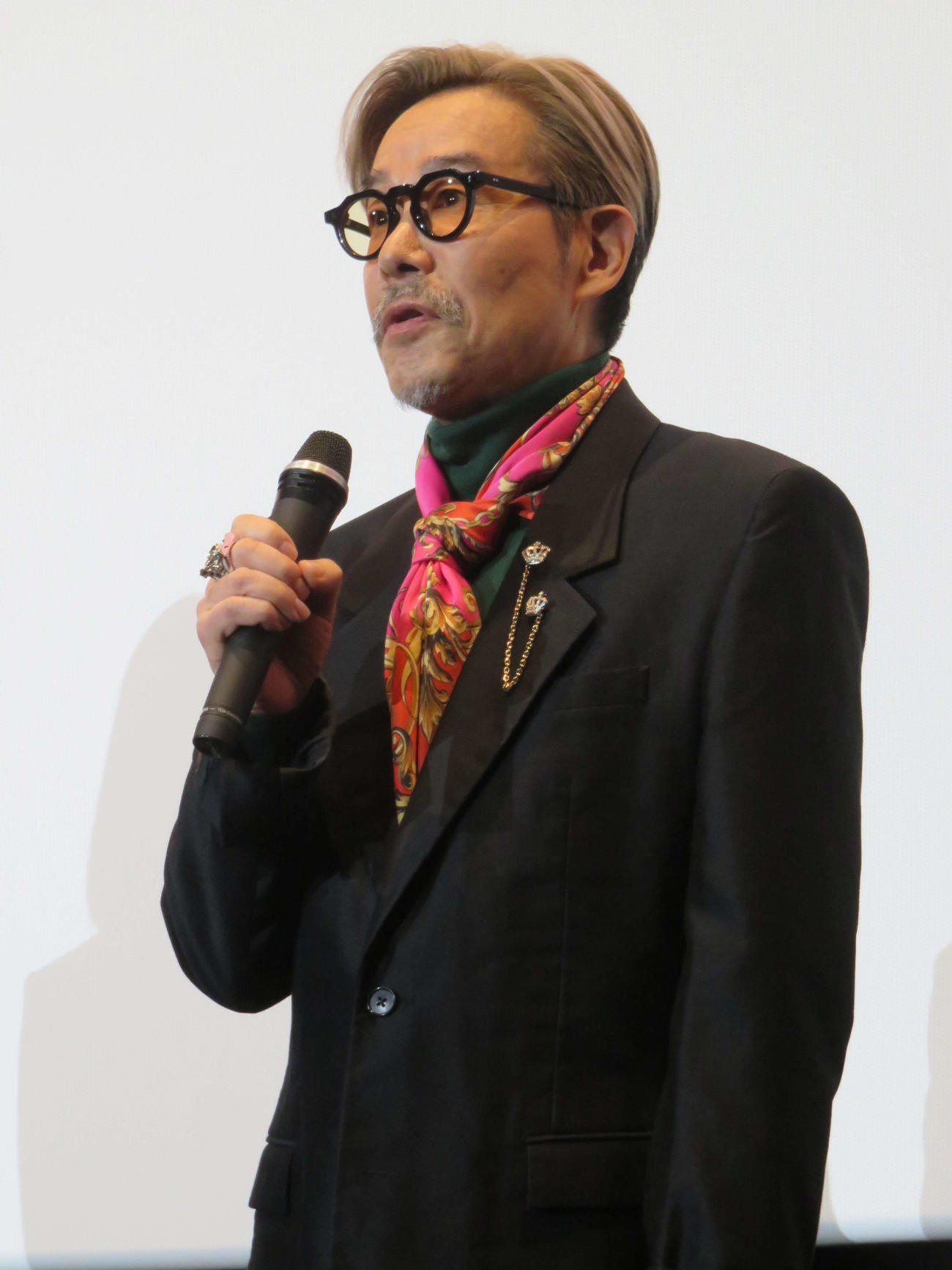 映画「嗤う蟲」公開記念舞台あいさつに登壇した田口トモロヲ