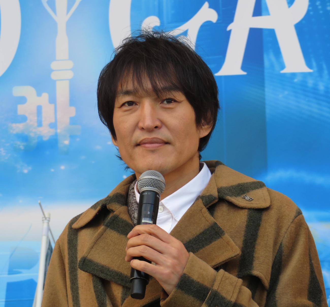 小山薫堂氏らと食にまつわるトークを繰り広げた千原ジュニア