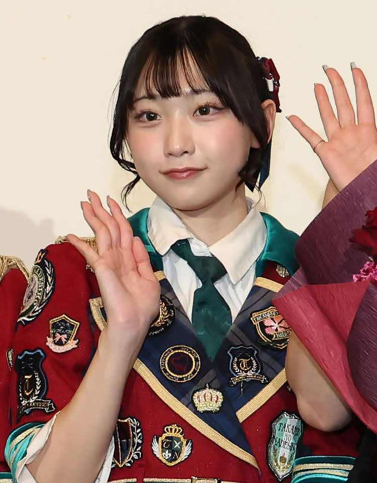 映画「悪鬼のウイルス」公開記念舞台あいさつで登壇した高嶺のなでしこの城月菜央（撮影・丹羽敏通）