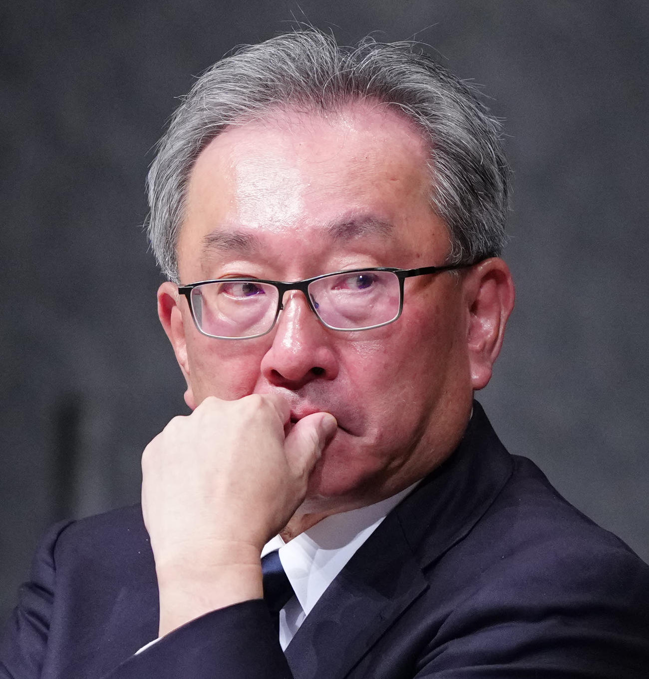 記者会見に臨むフジテレビ遠藤龍之介副会長（撮影・江口和貴）