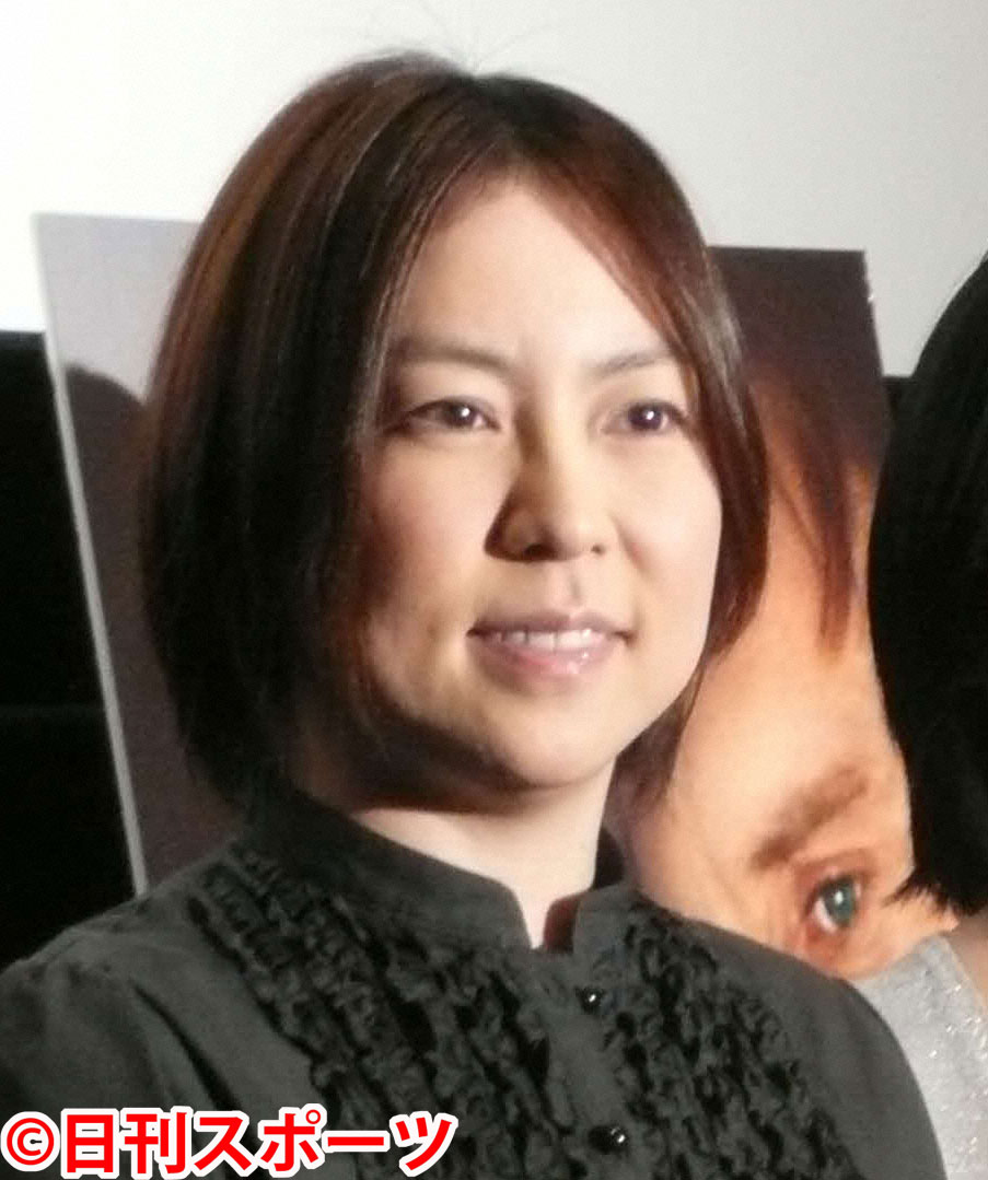 倉田真由美氏