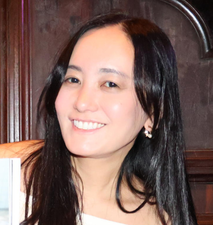 脊山麻理子