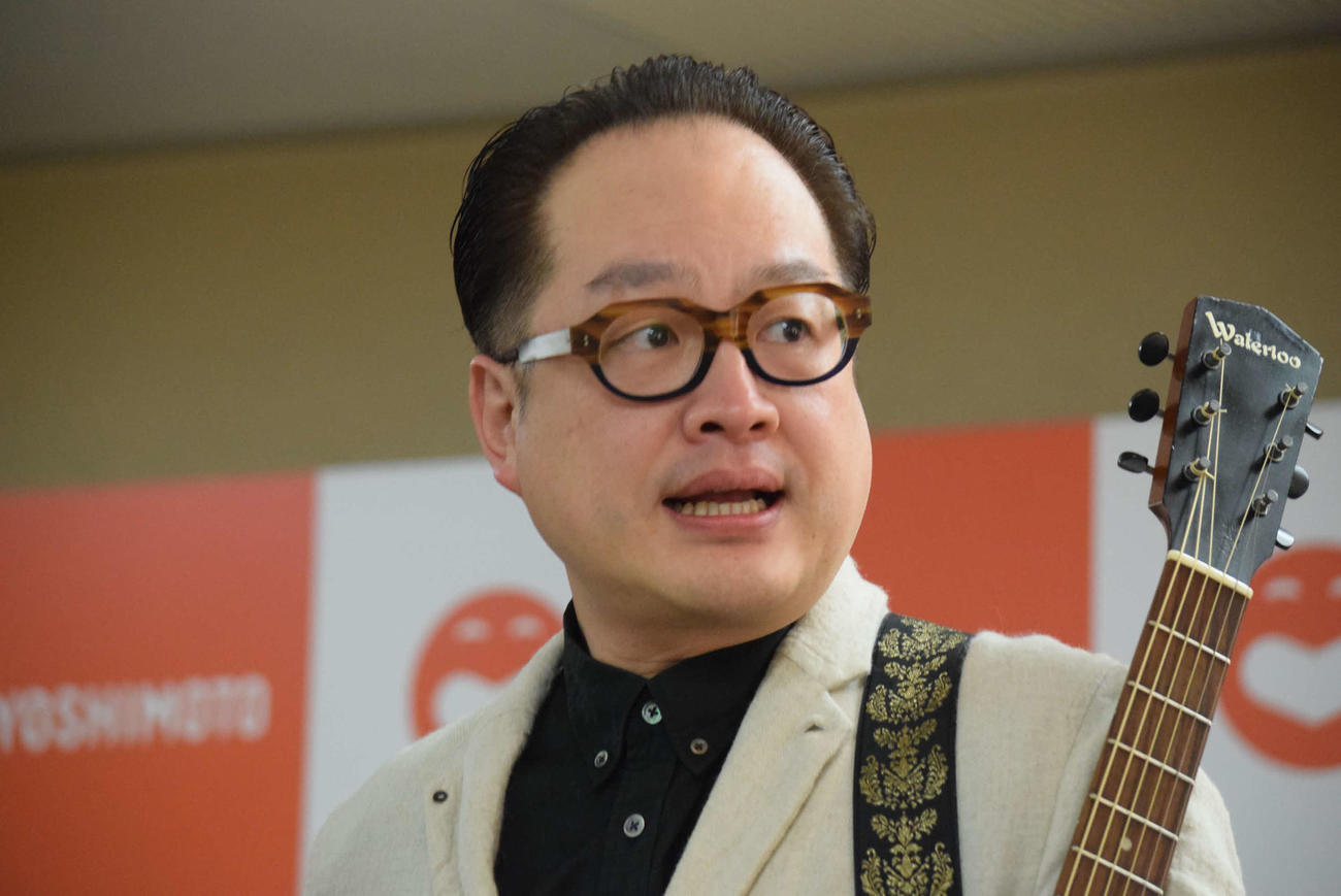 間寛平GMの定例会見に出席した松浦真也（撮影・阪口孝志）