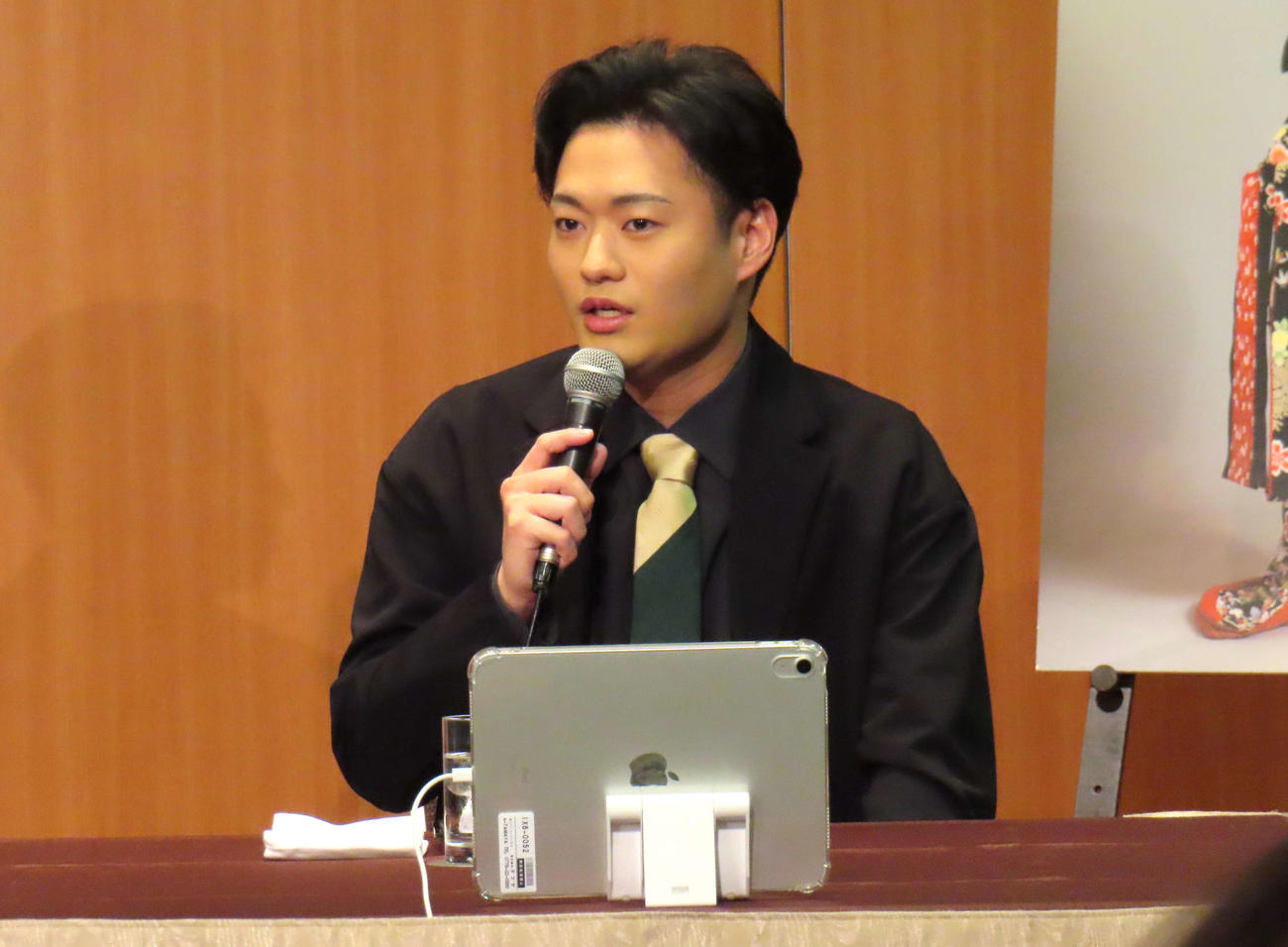 「三月花形歌舞伎」取材会に出席した中村福之助