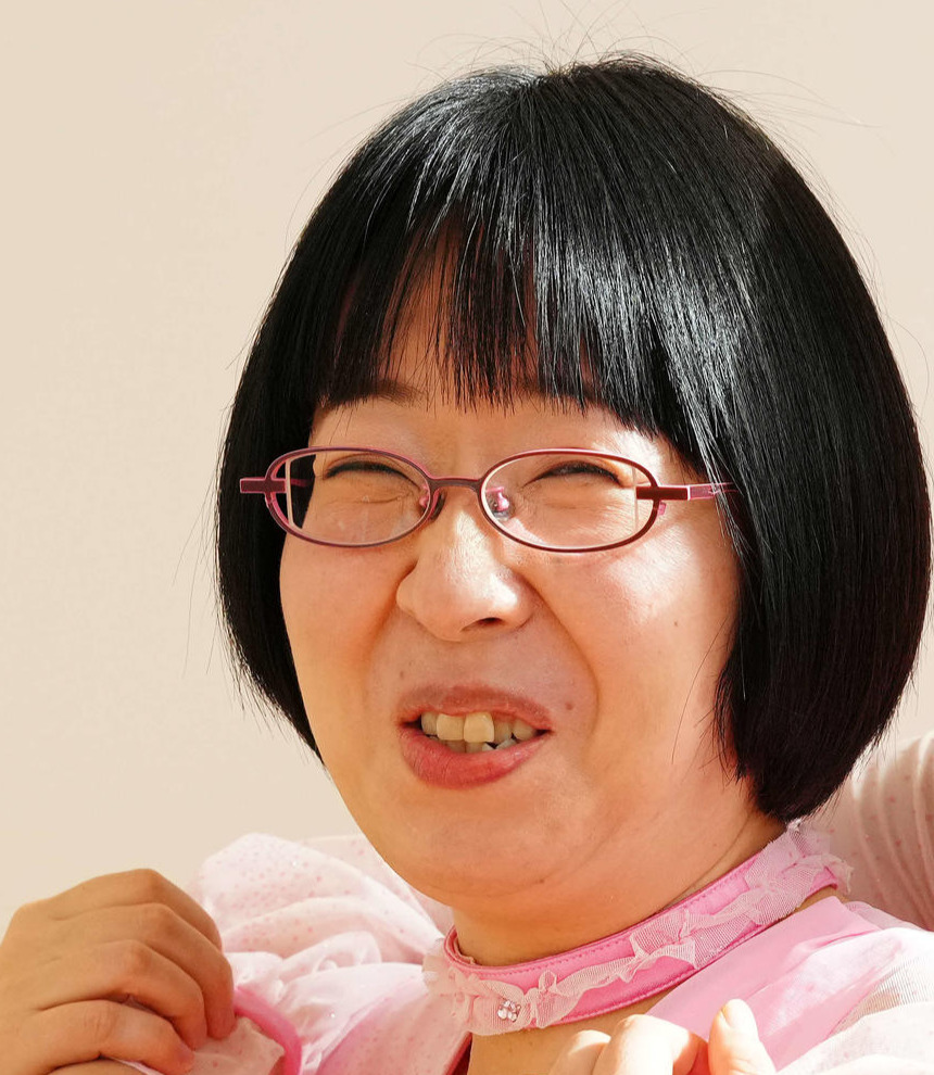 お笑いコンビ「阿佐ヶ谷姉妹」木村美穂（2022年1月撮影）
