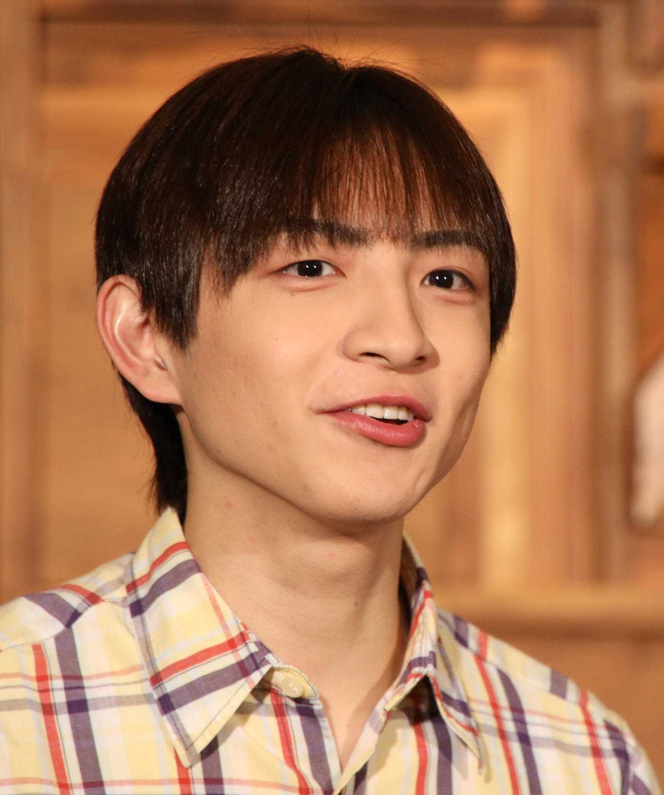 舞台「三婆」公開稽古前に会見を行う川■（■は崎の大が立の下の横棒なし）皇輝（撮影・中島郁夫）