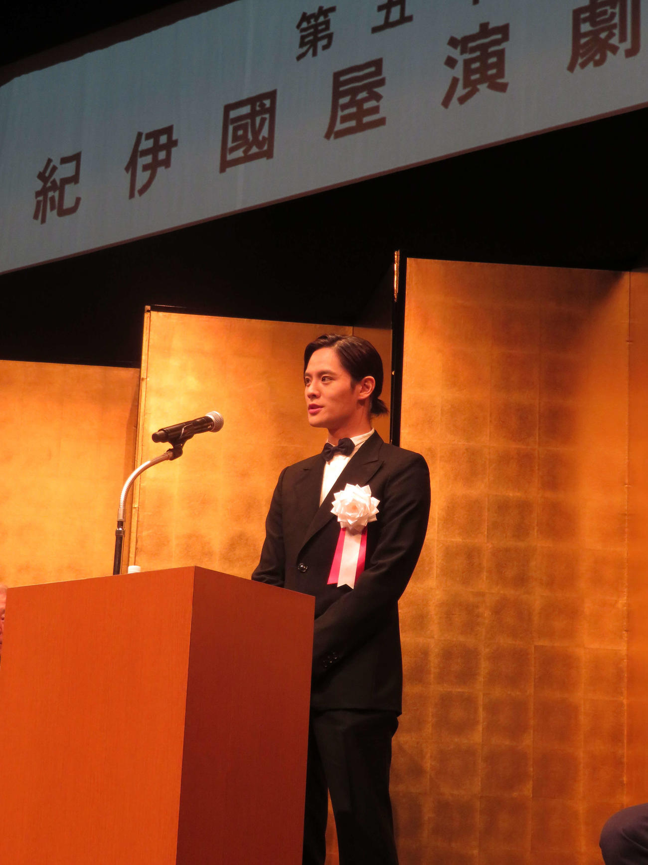 59回紀伊国屋演劇賞の授賞式に出席した岡本圭人