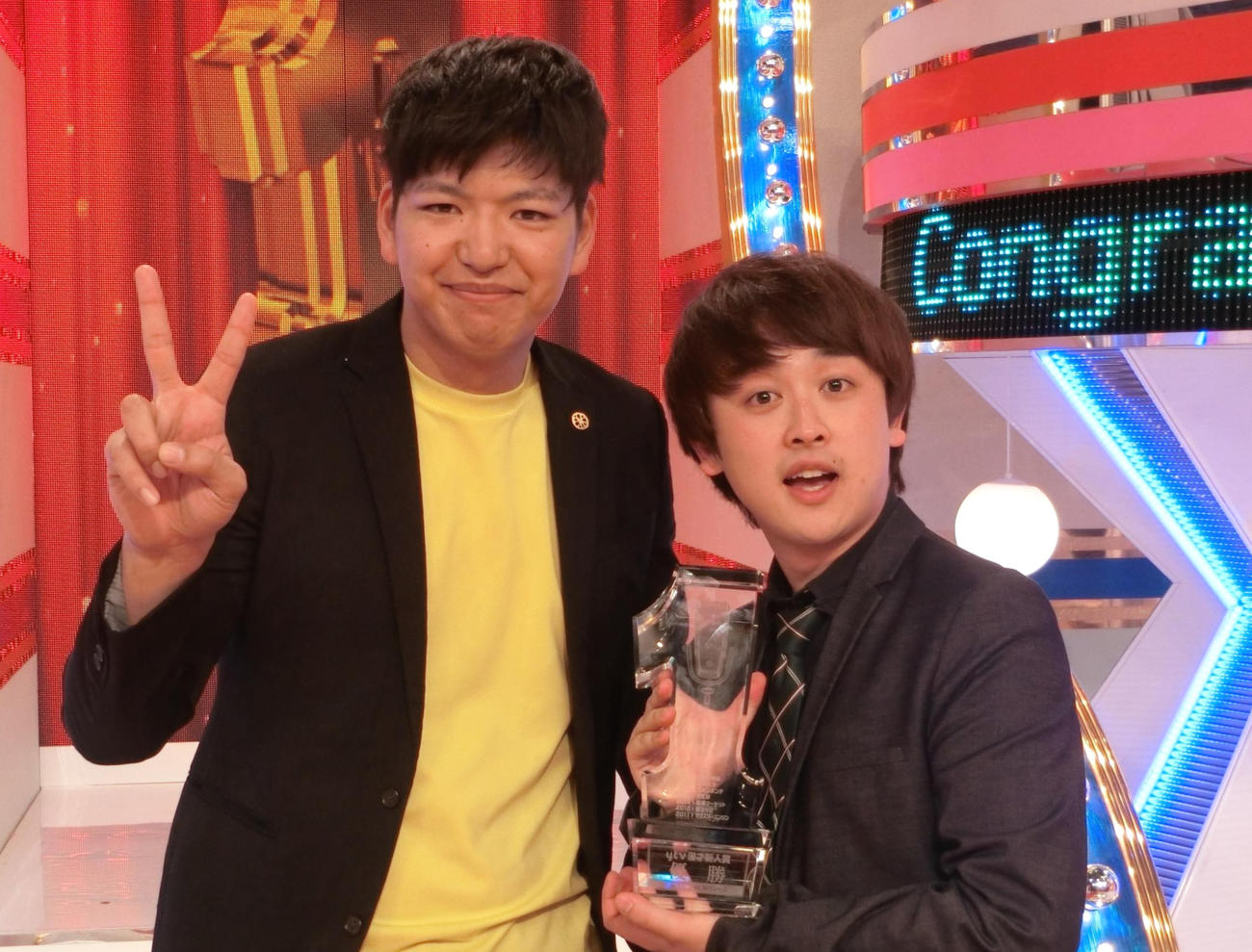 19年「ytv漫才新人賞」で優勝したからし蓮根の伊織（左）と杉本青空