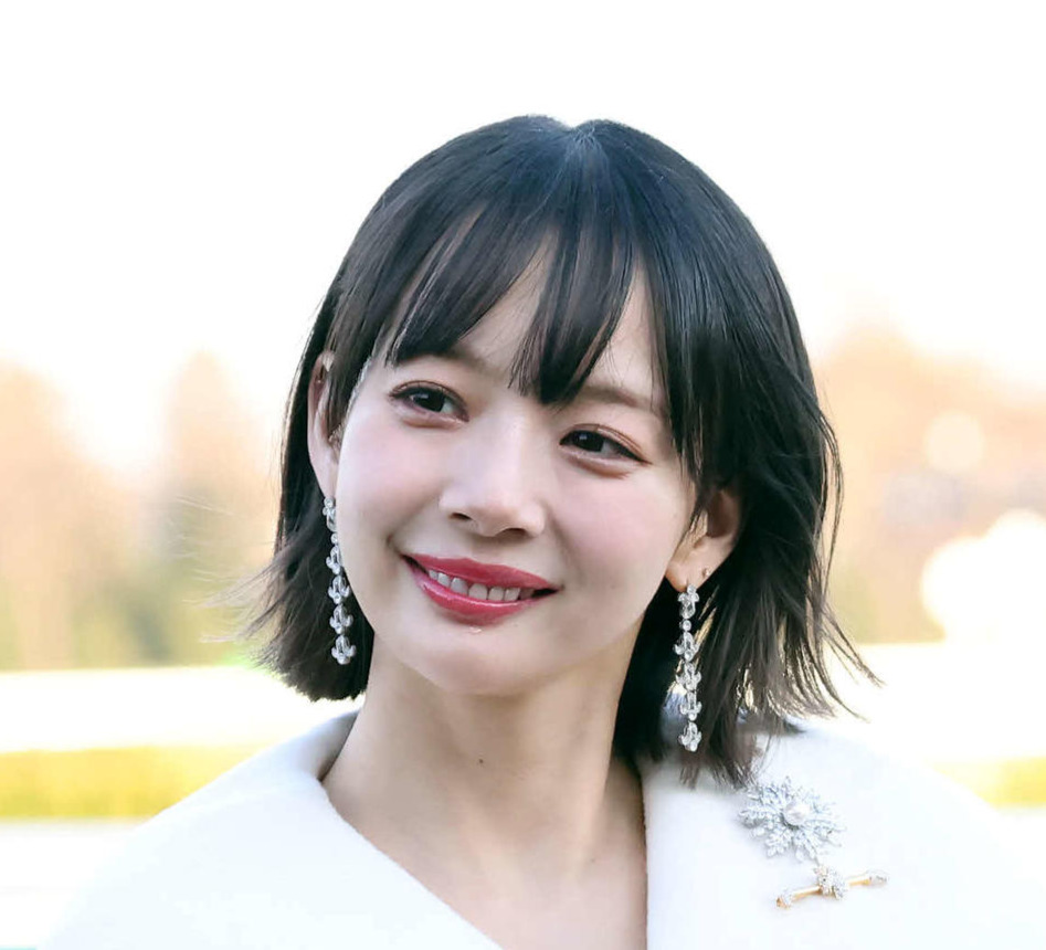 岡田紗佳（2024年撮影）