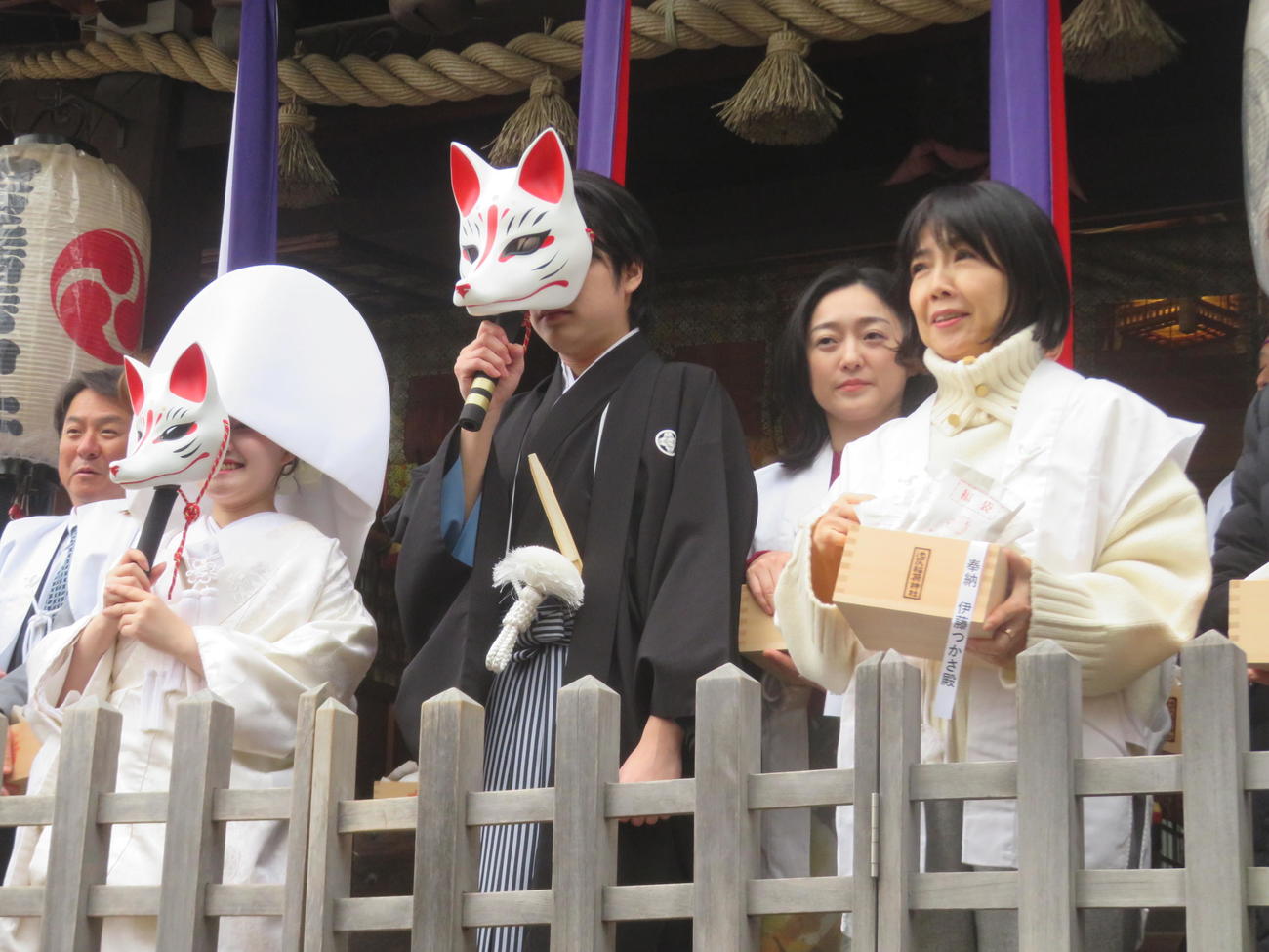 池尻稲荷神社節分祭に参加した、左か今尾侑夕、岸巧人、伊藤つかさ