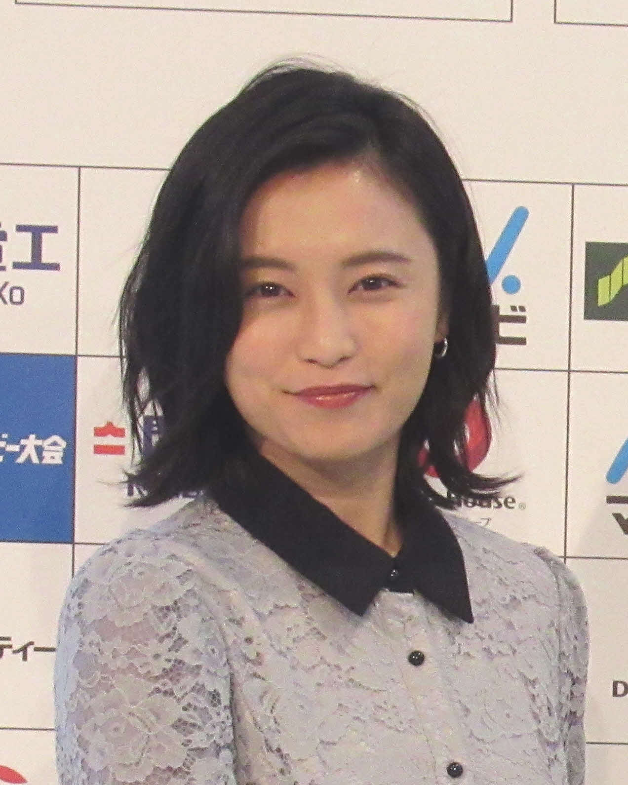 小島瑠璃子（2020年12月撮影）