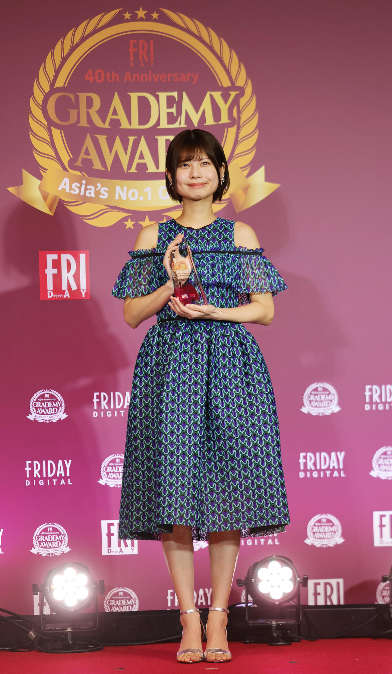 FRIDAY創刊40周年記念企画「グラデミー賞」で審査委員特別賞を受賞した鹿目凛（撮影・野上伸悟）