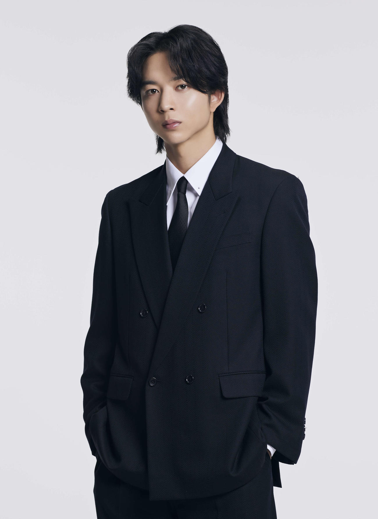 MBSドラマ「復讐カレシ～溺愛社長の顔にはウラがある～」に主演する鈴木仁