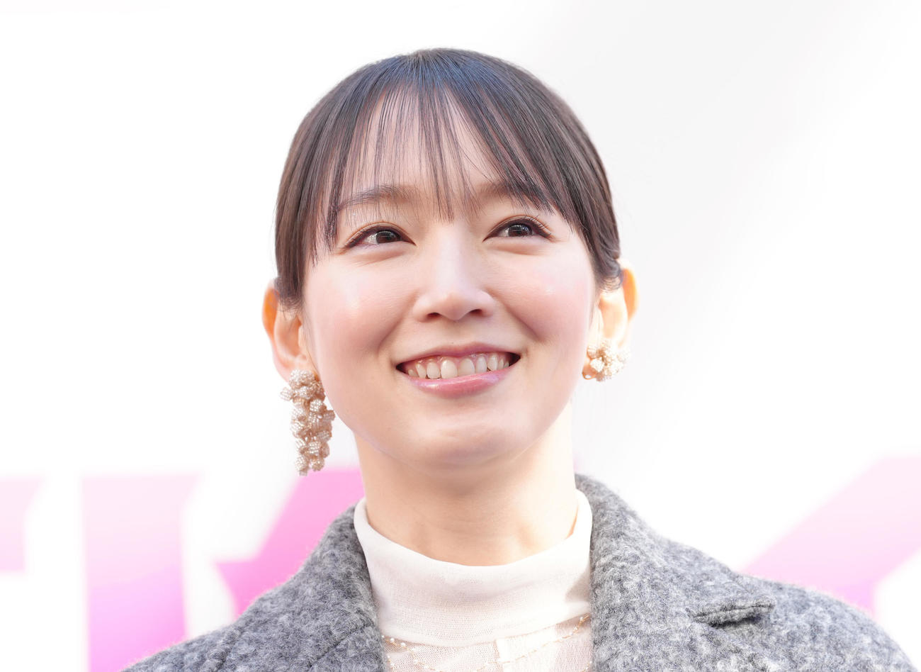 イベントに登場し、笑顔を見せる吉岡里帆（撮影・足立雅史）