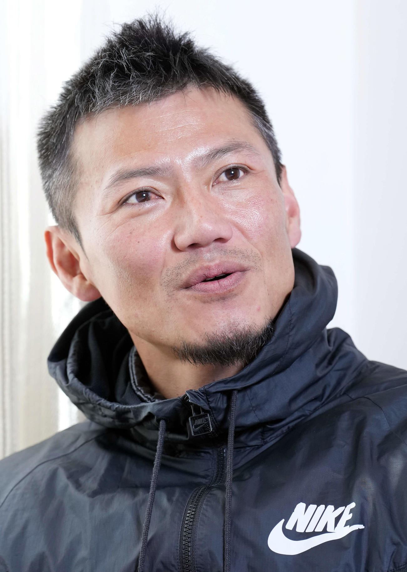 本紙インタビューに応える岩永洋昭＝2024年11月29日