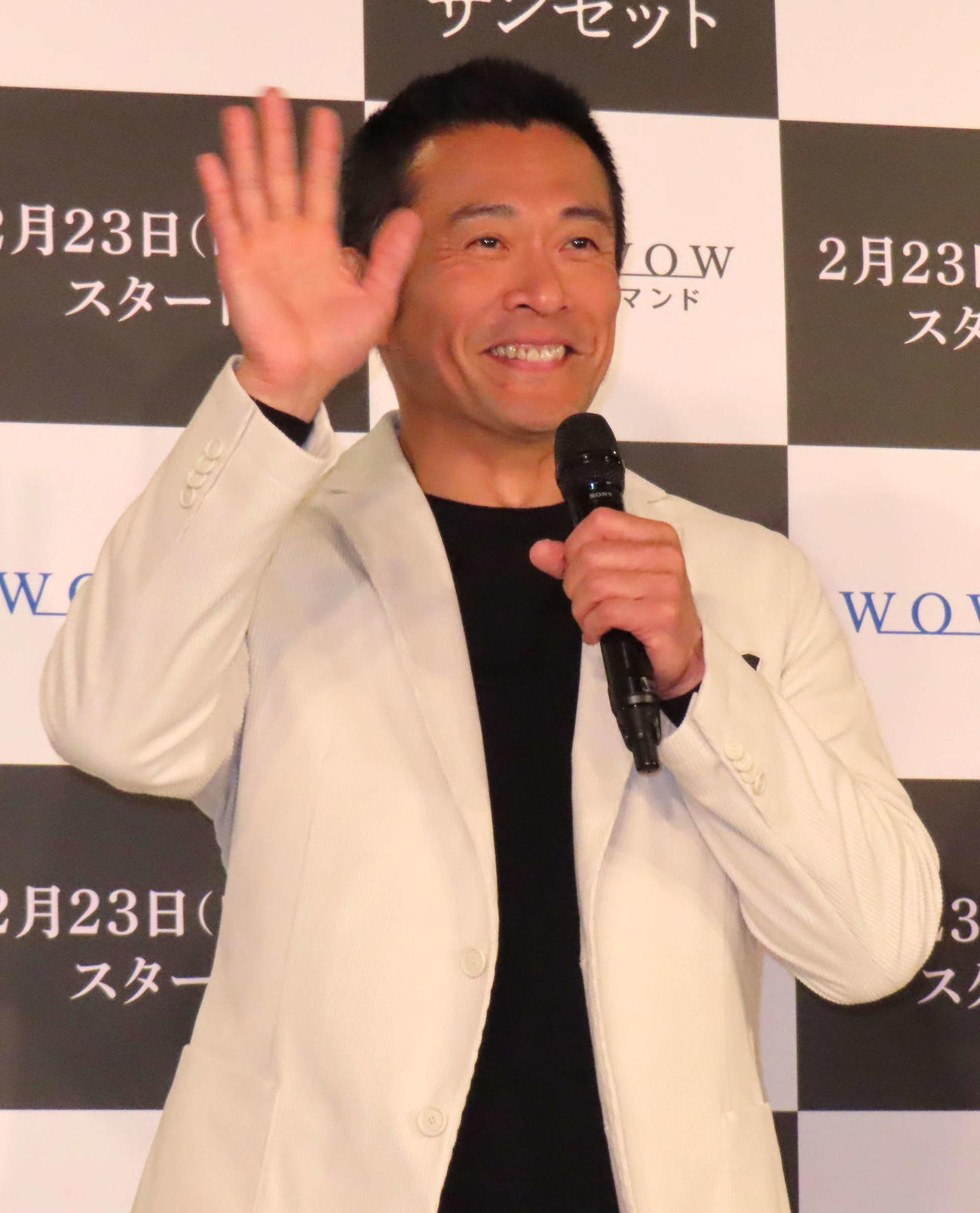 ドラマ「ゴールドサンセット」完成報告会に登壇した内野聖陽