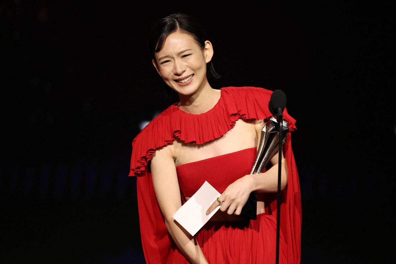 助演女優賞を受賞した穂志もえか（ロイター）