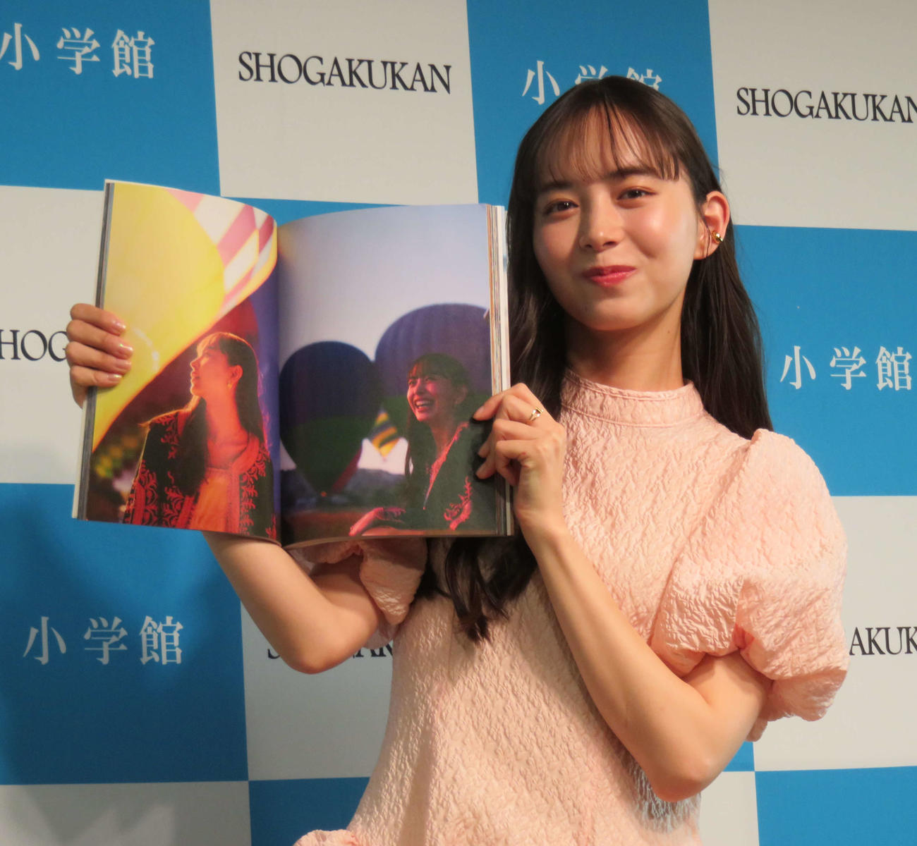 写真集「つかのま」の発売記念プレス取材会に出席した井桁弘恵