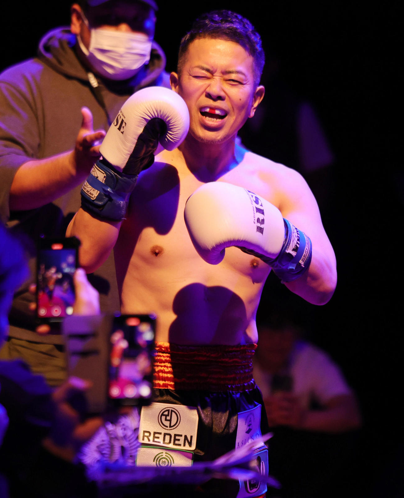 入場する宮迫博之（撮影・野上伸悟）