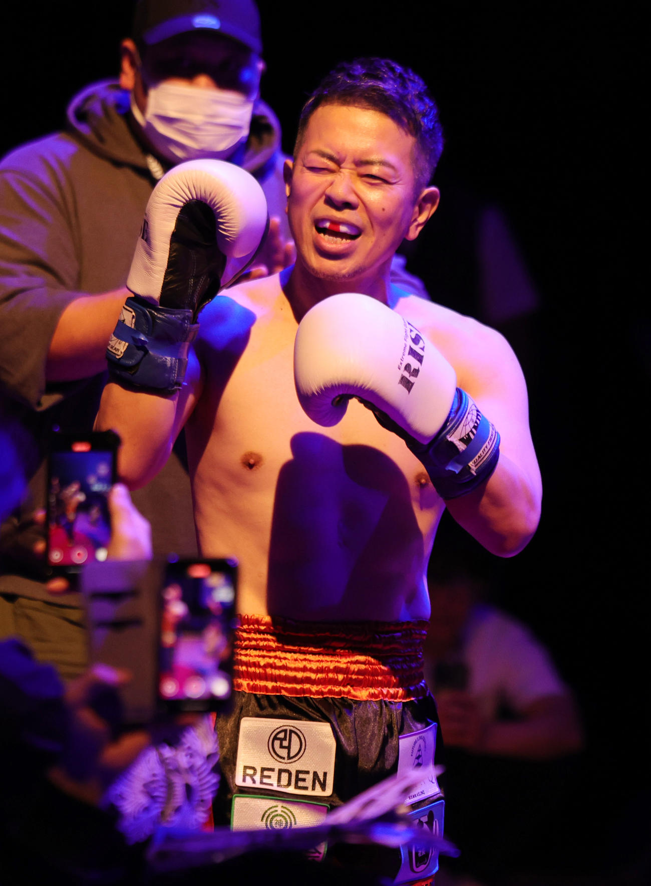 入場する宮迫博之（撮影・野上伸悟）