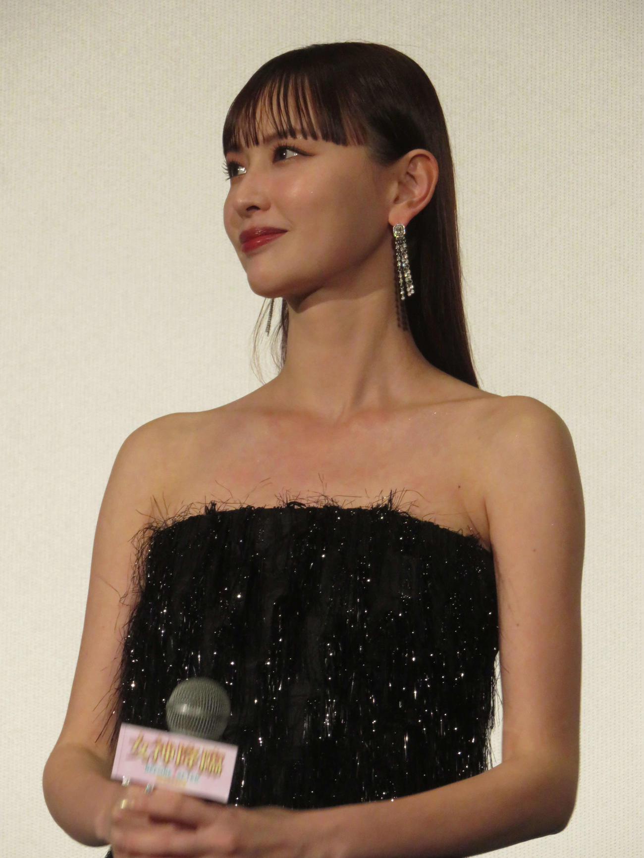 映画「女神降臨　Before　高校デビュー編」の完成披露試写会前に登壇した鈴木えみ