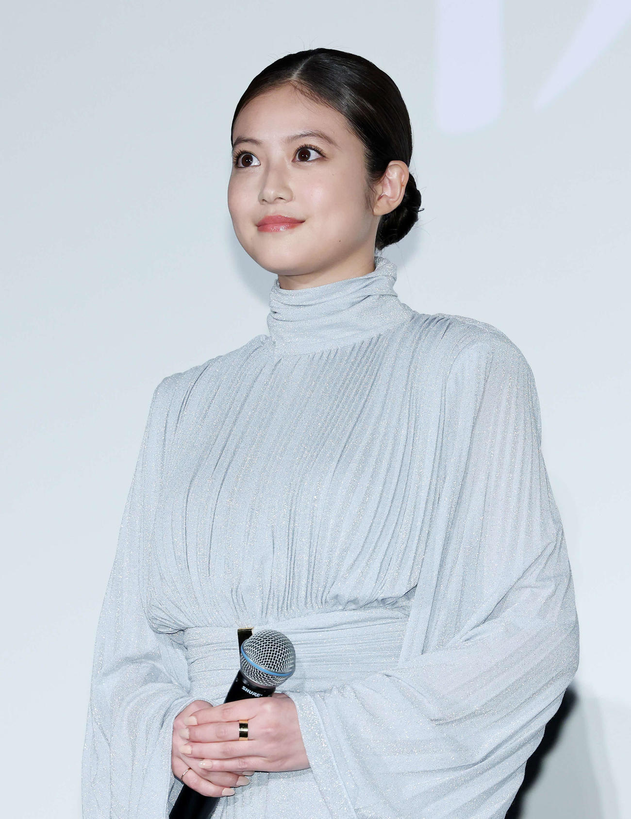 映画「トリリオンゲーム」初日舞台あいさつに臨む今田美桜（撮影・鈴木正人）