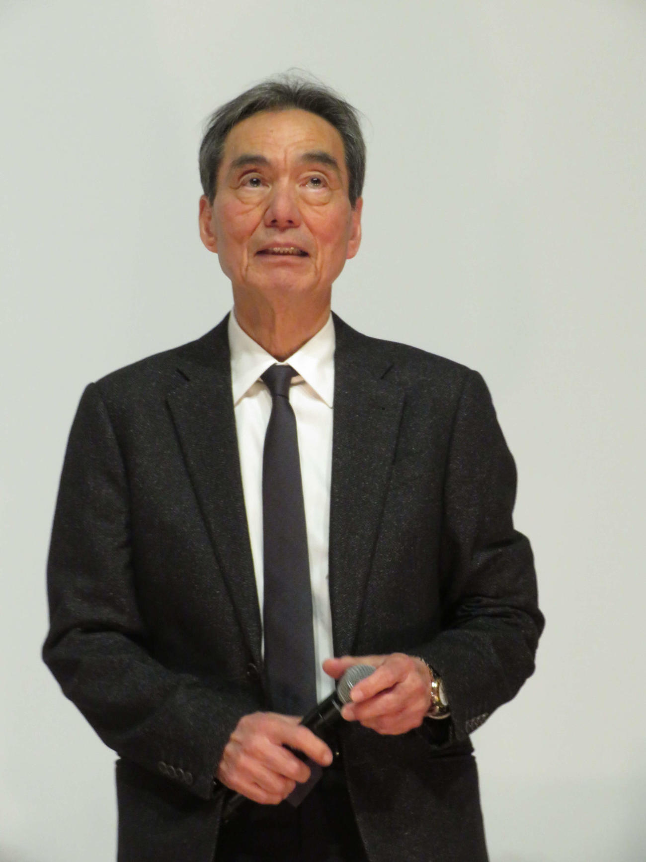 「敵」大ヒット御礼舞台あいさつに登壇した長塚京三（撮影・村上幸将）