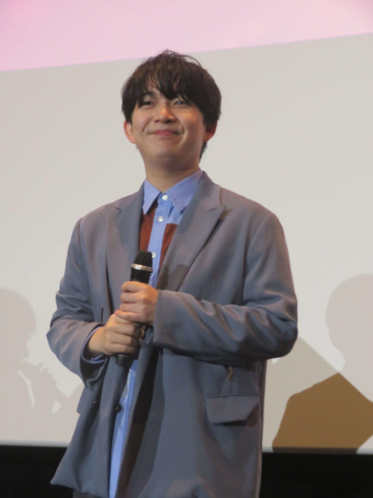 アニメ映画「映画　先輩はおとこのこ　あめのち晴れ」公開記念舞台あいさつに出席した梅田修一朗
