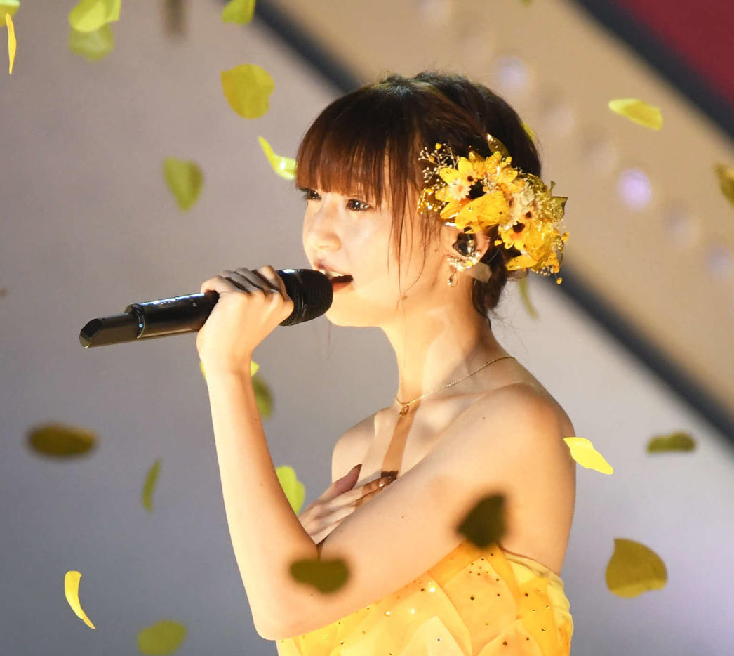 荻野由佳（2021年撮影）