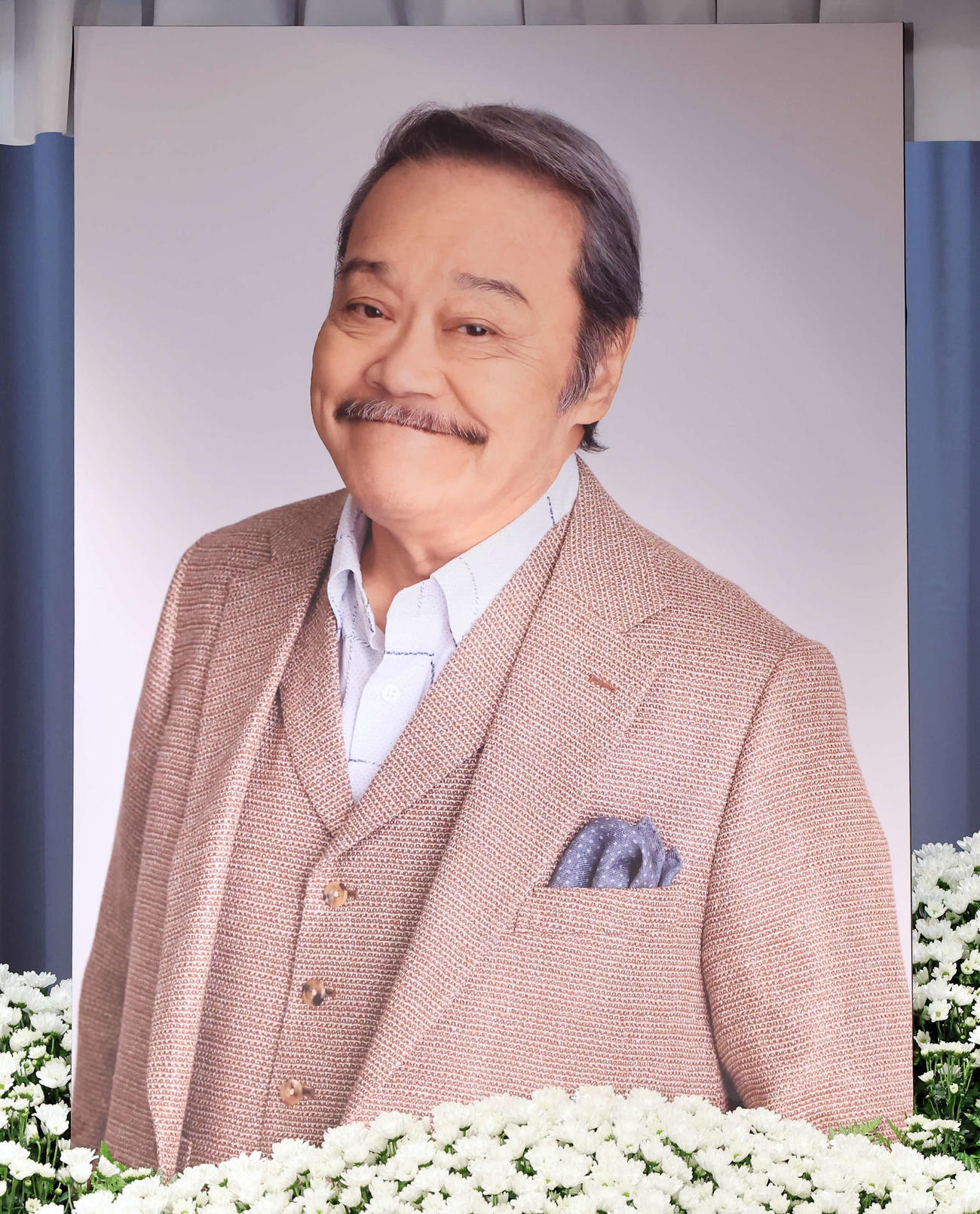 2023年2月撮影の西田敏行さんの遺影（撮影・浅見桂子）