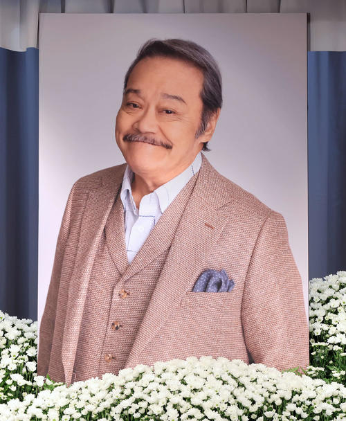 2023年2月撮影の西田敏行さんの遺影（撮影・浅見桂子）