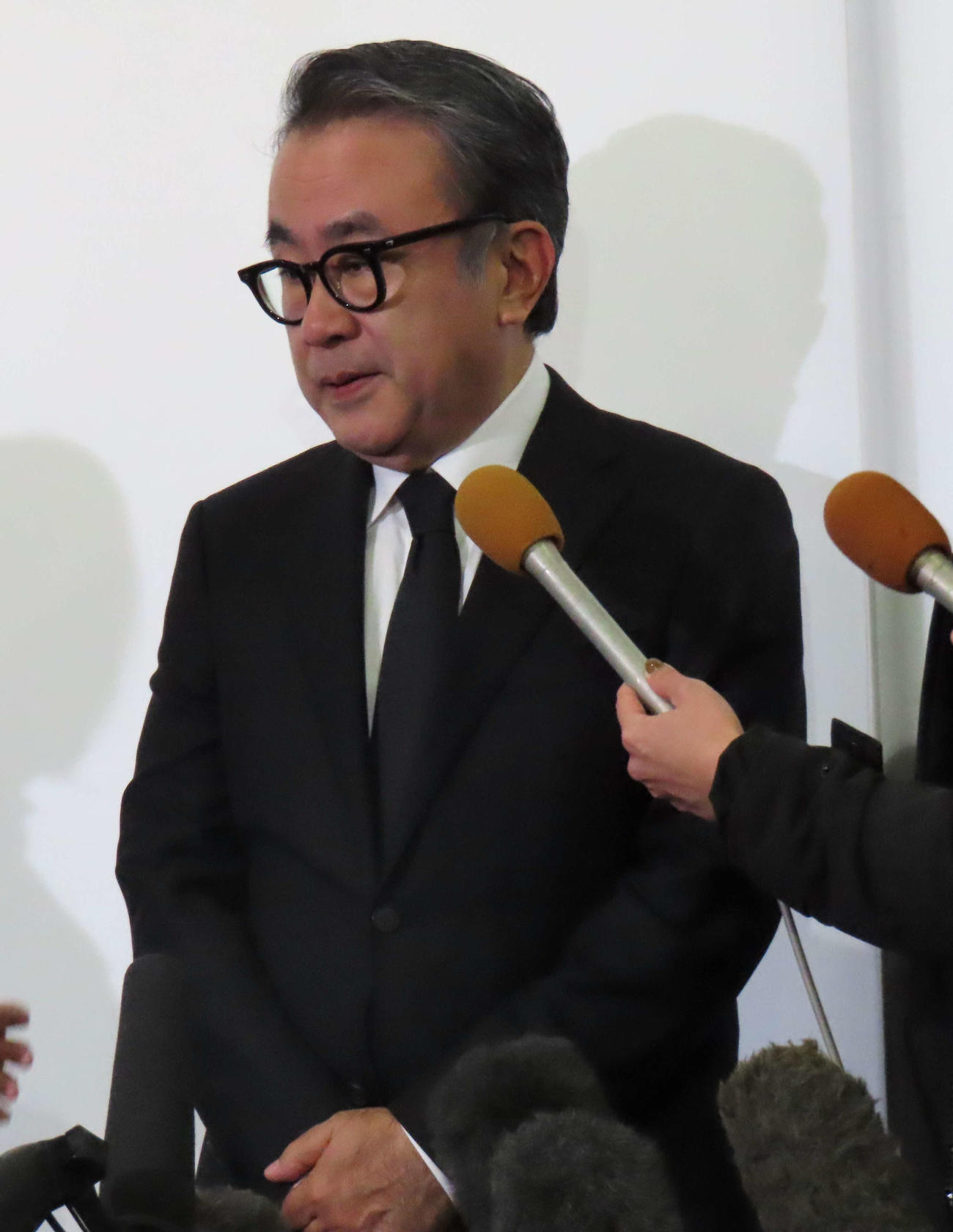西田敏行さんのお別れの会に参列した三谷幸喜氏