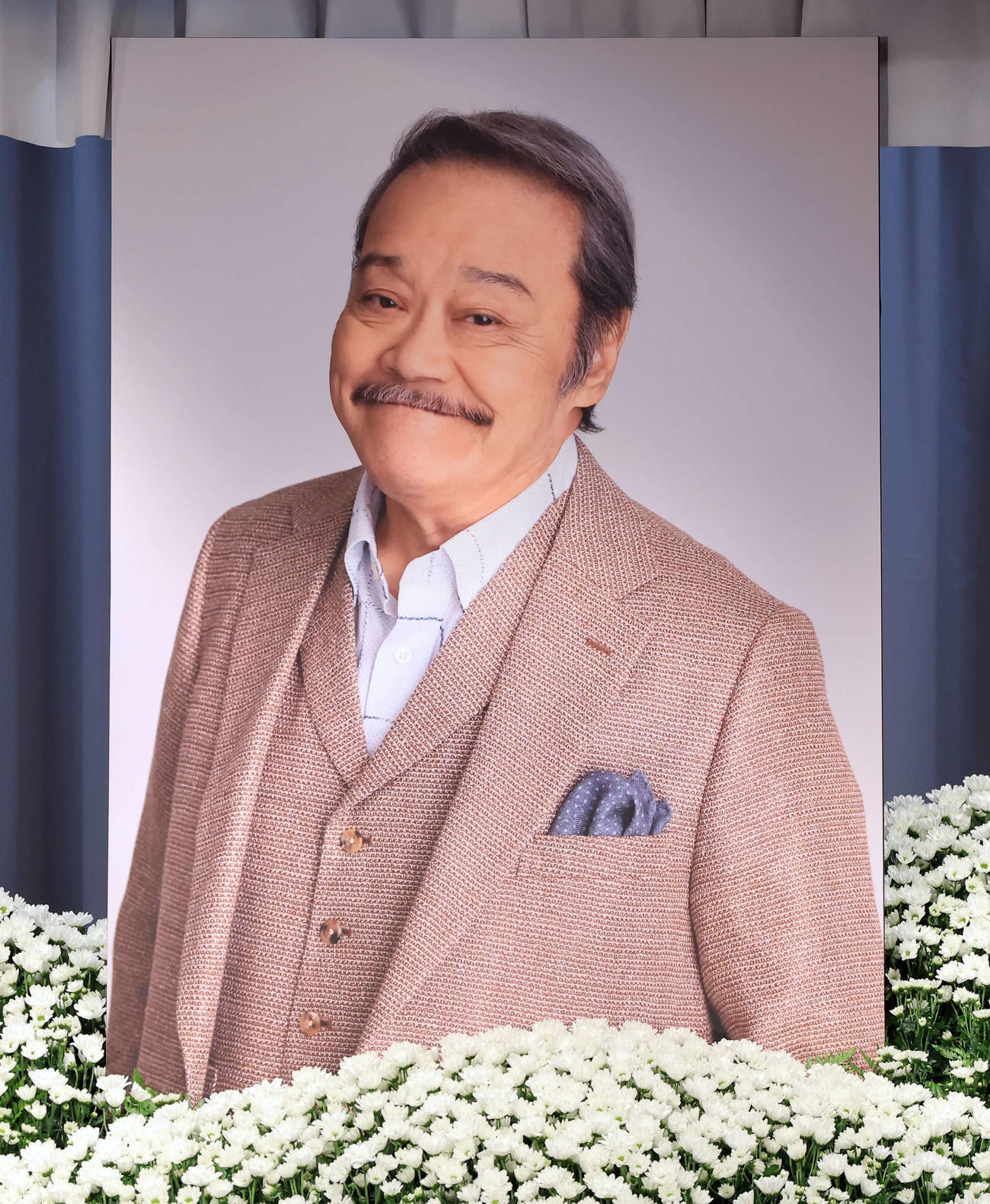 2023年2月撮影の西田敏行さんの遺影（撮影・浅見桂子）