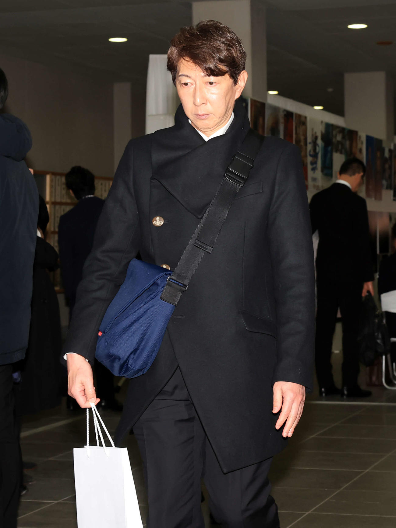 「西田敏行お別れの会」に出席した篠井英介（撮影・浅見桂子）