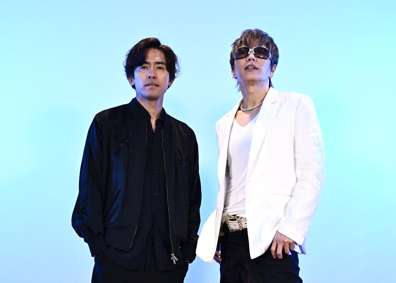 全国ツアーの抱負を語ったGACKT（右）とK（撮影・滝沢徹郎）