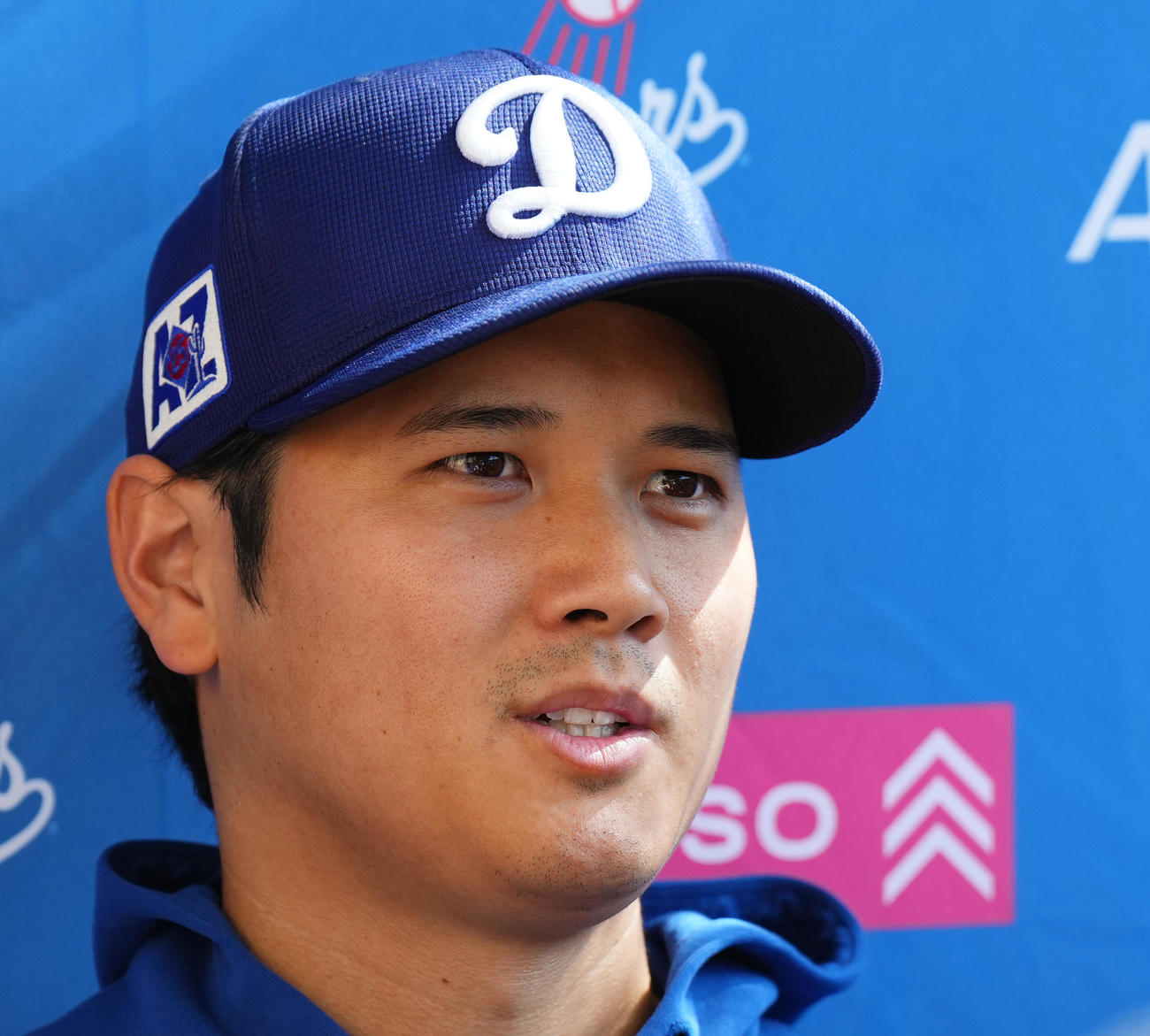会見で記者の質問に答えるドジャース大谷（撮影・菅敏）
