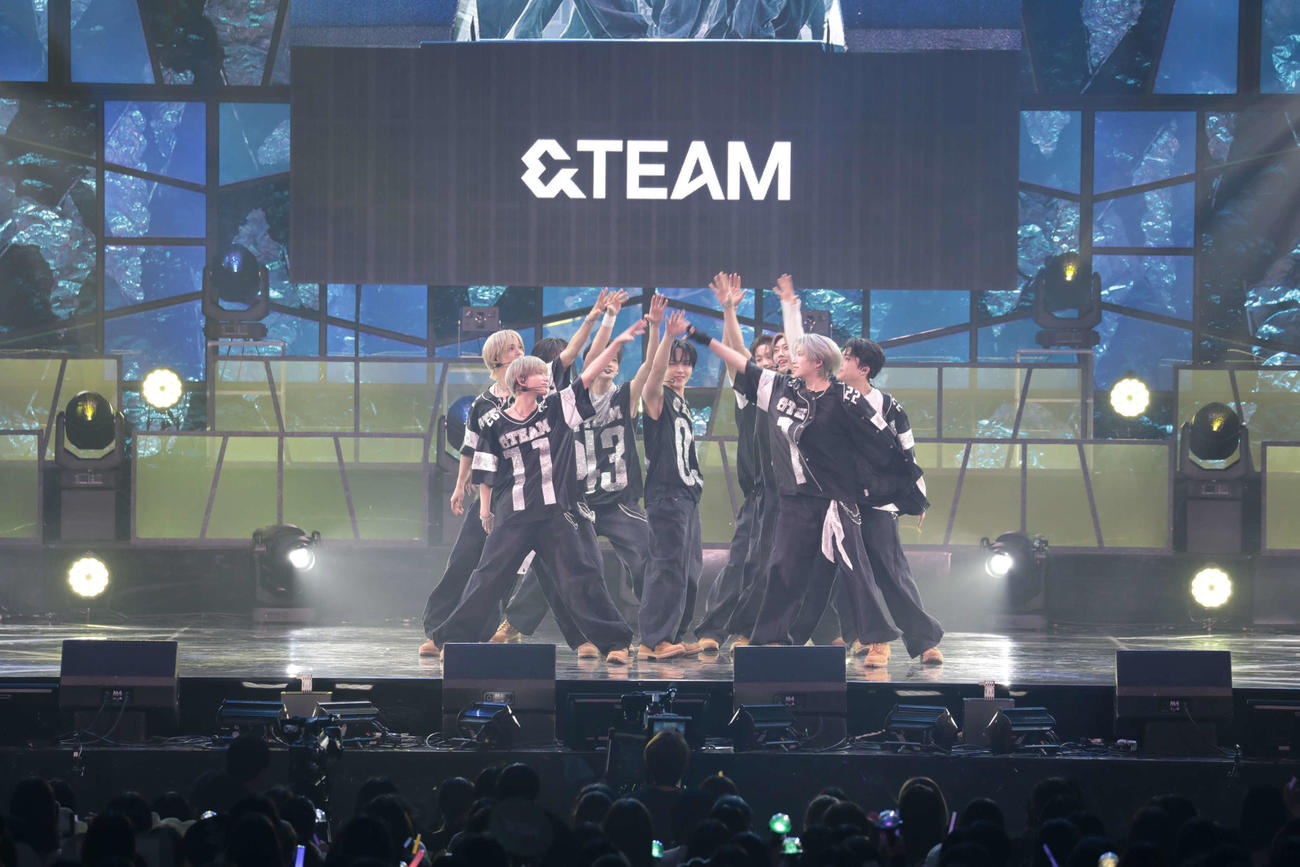 「パリピ孔明　THE MOVIE」キックオフパーティに登場した＆TEAM