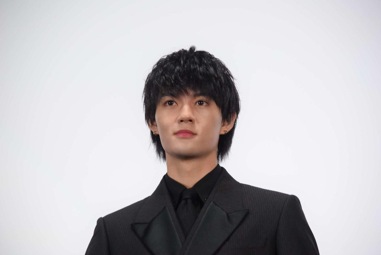 映画「劇場版トリリオンゲーム」の舞台あいさつに登壇したM！LK佐野勇斗（撮影・阪口孝志）