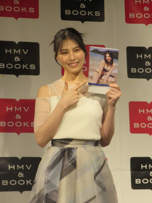 元乃木坂46相楽伊織カレンダー発売、お気に入りカットは8月の大胆な