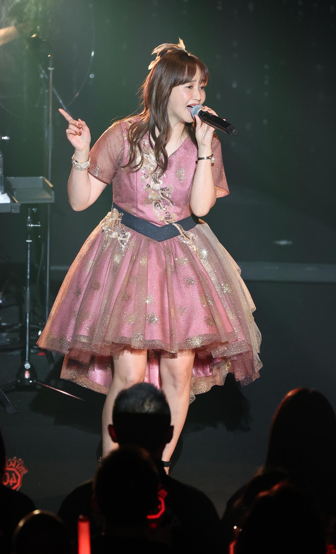 40歳記念ライブを開催した藤本美貴（撮影・中島郁夫）