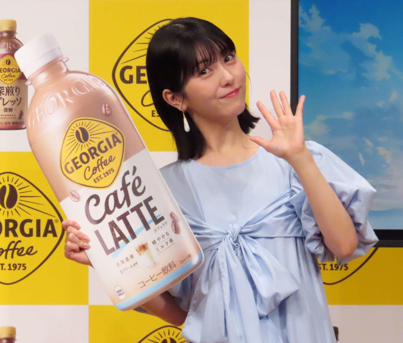 日本コカ・コーラ「ジョージア」新キャンペーン発表会に出席した浜辺美波