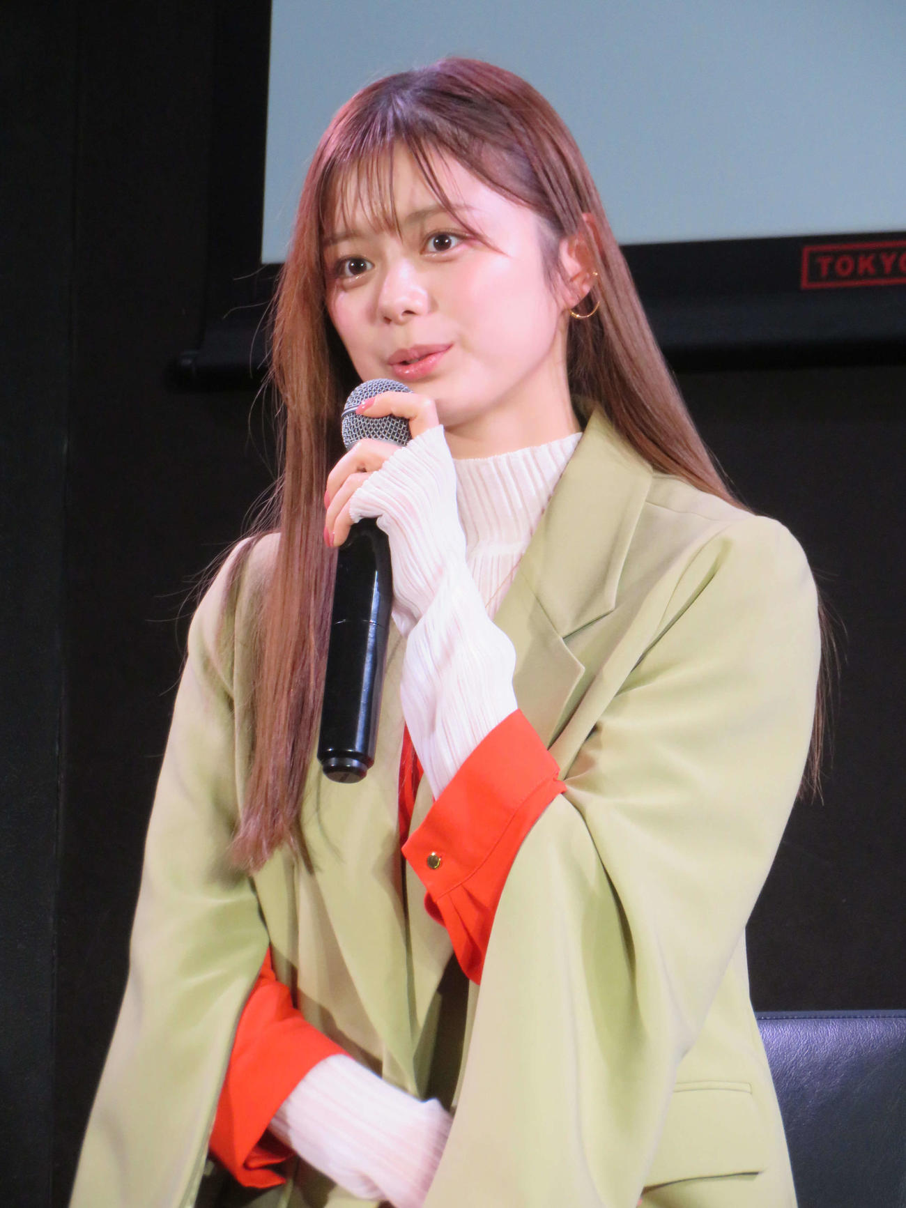MBSドラマ「復讐カレシ～溺愛社長の顔にはウラがある～」完成発表会見に登壇した紺野彩夏（撮影・村上幸将）