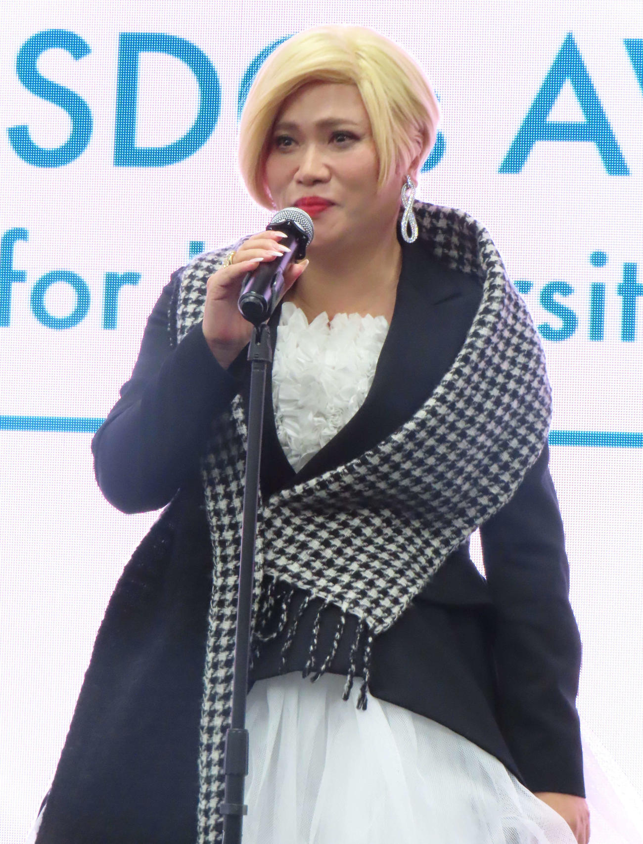 「BEST SDGs AWARD for University　」に登壇したIKKO